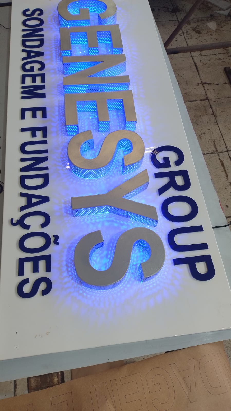 Fachadas e Letreiros