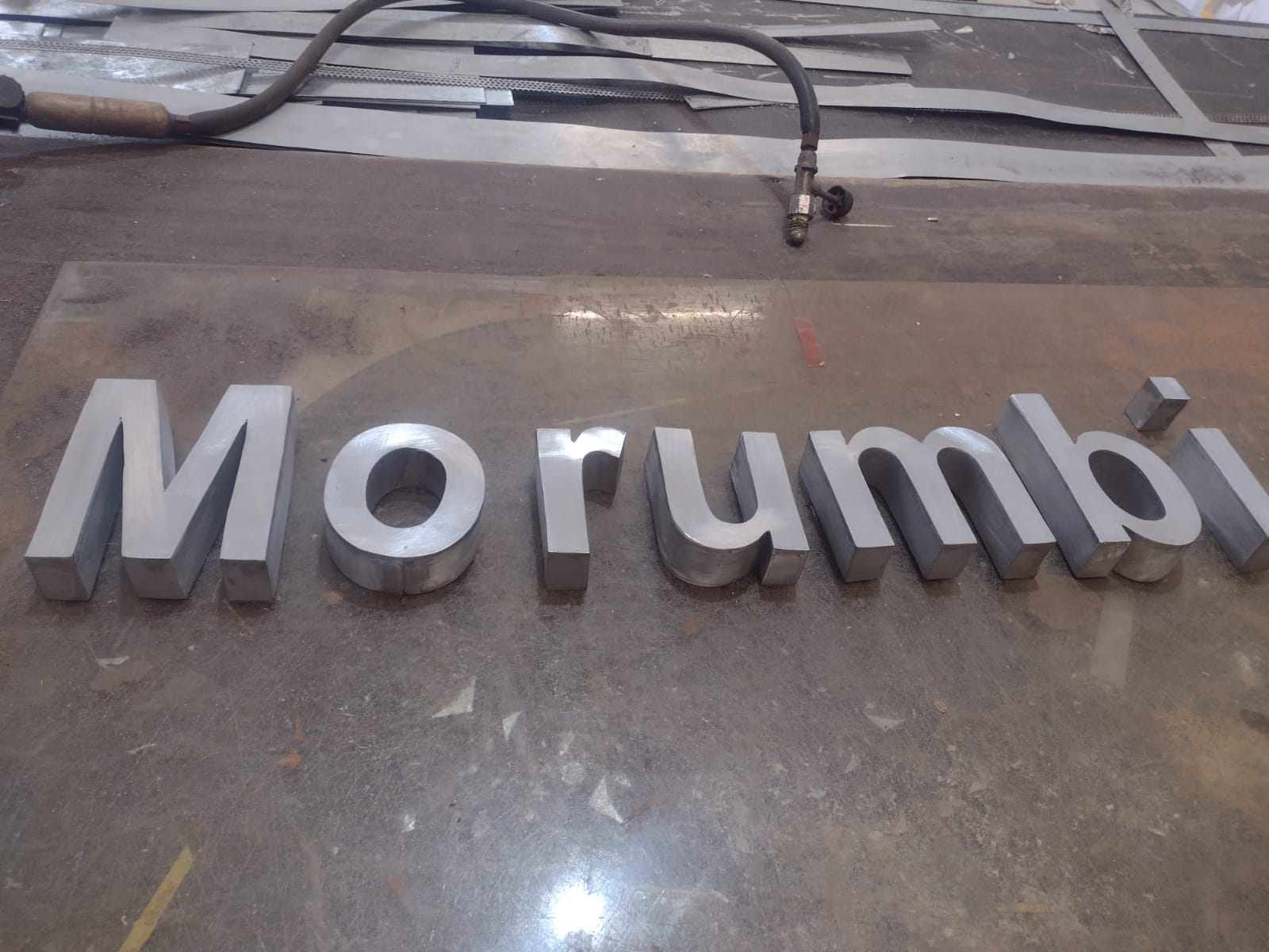 Fachadas e Letreiros